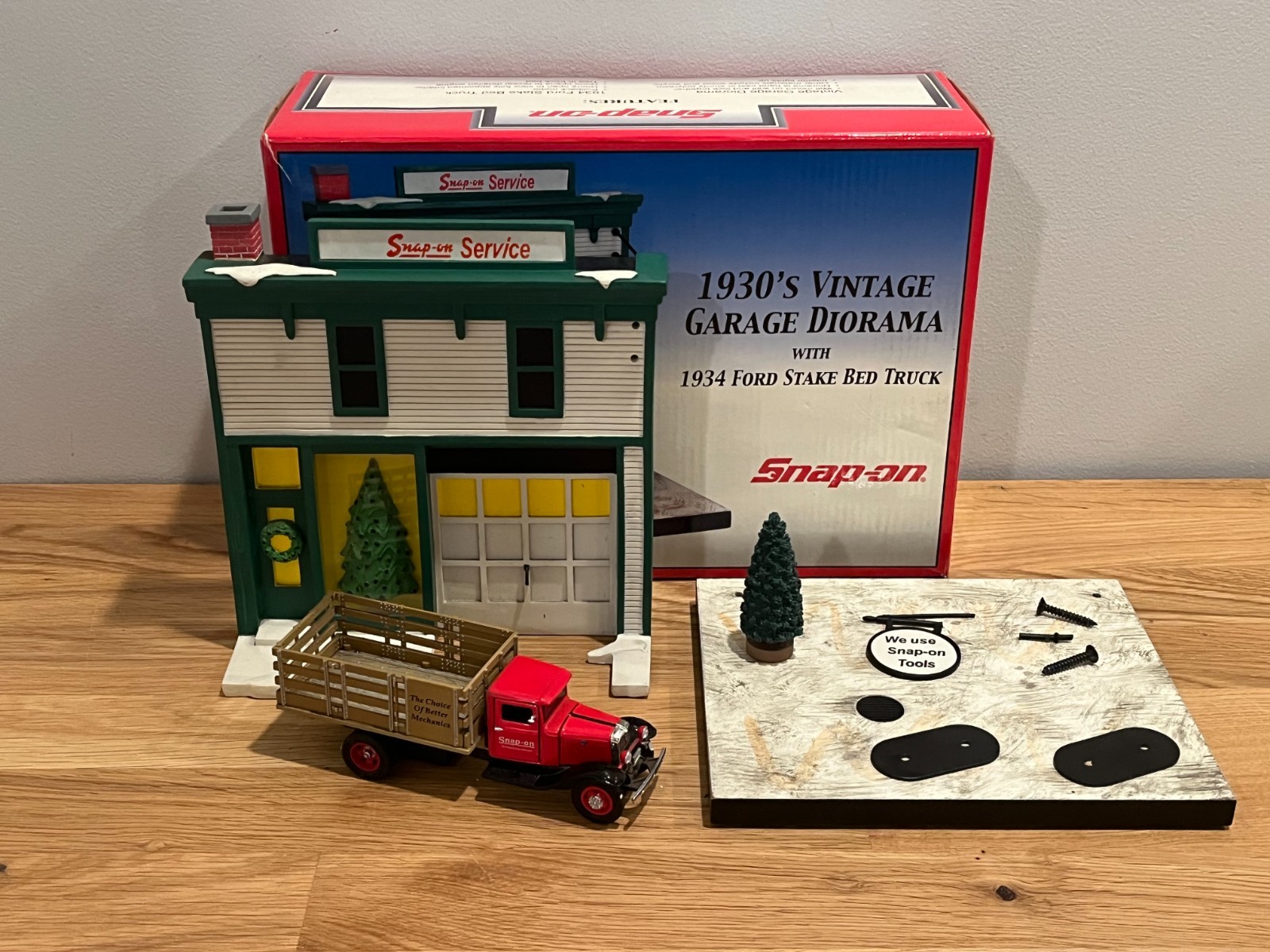 Picture 1 of 18