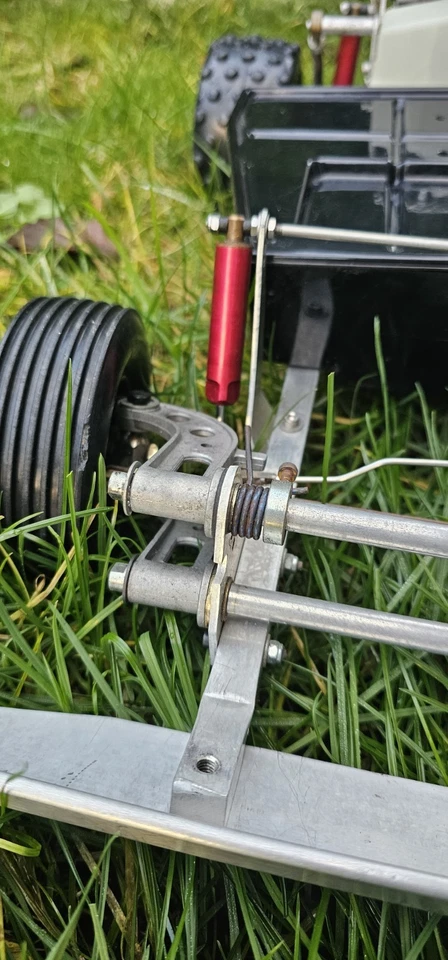 Graupner Kyosho Datsun Fairlady 1:8 Top! 1983 Vintage Top Zustand Fernbedienung  - Bild 3 von 4