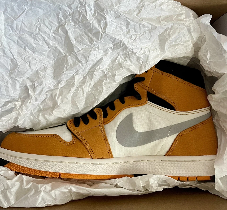 Size 11 - Air Jordan 1 Element GORE-TEX High Light Curry - Image 3 of 4