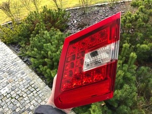 MERCEDES-BENZ E-KLASSE W212 2010-2013 RÜCKLEUCHTE RECHTS INNEN OEM A2128200864