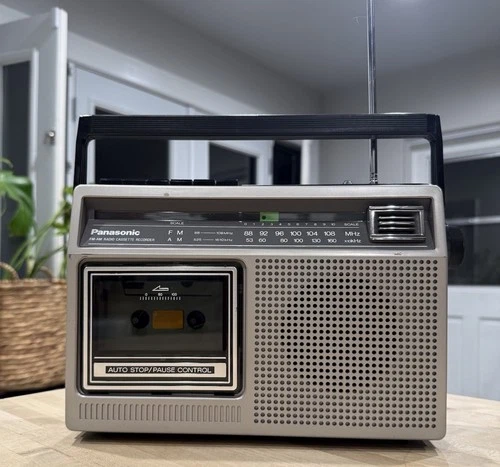 Vintage Panasonic RF-1280 FM/AM Radio Cassette Recorder - Radio Works, Tape N/W