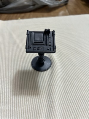 STAR WARS 3.75 INCH POTF2 EV-9D9 FIGURE computer part only (no figure)