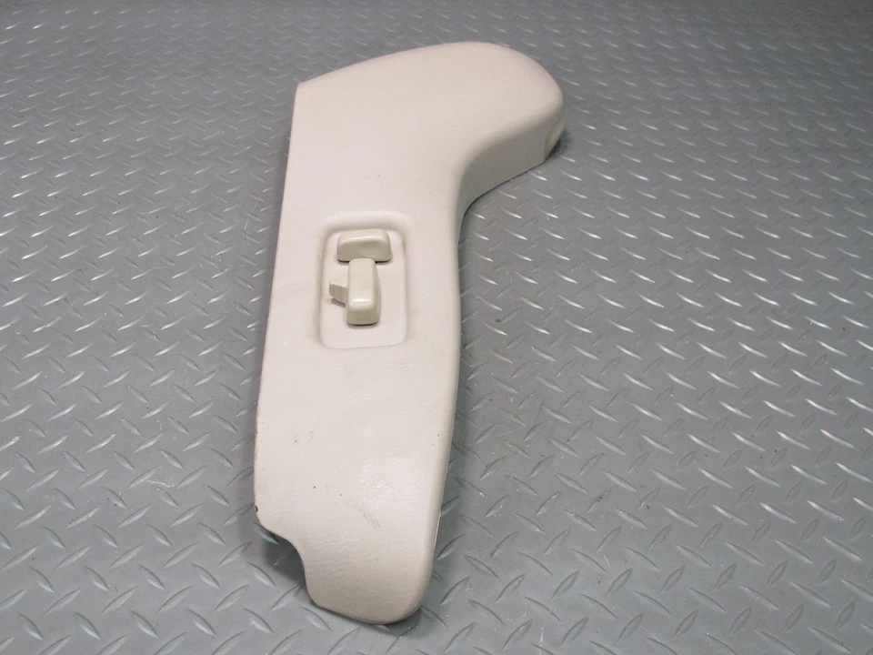LEXUS J100 LX470 1998-2002 PANEL DE CUBIERTA DE ASIENTO DELANTERO DERECHO CON JUEGO DE INTERRUPTORES Foto 4 de 4