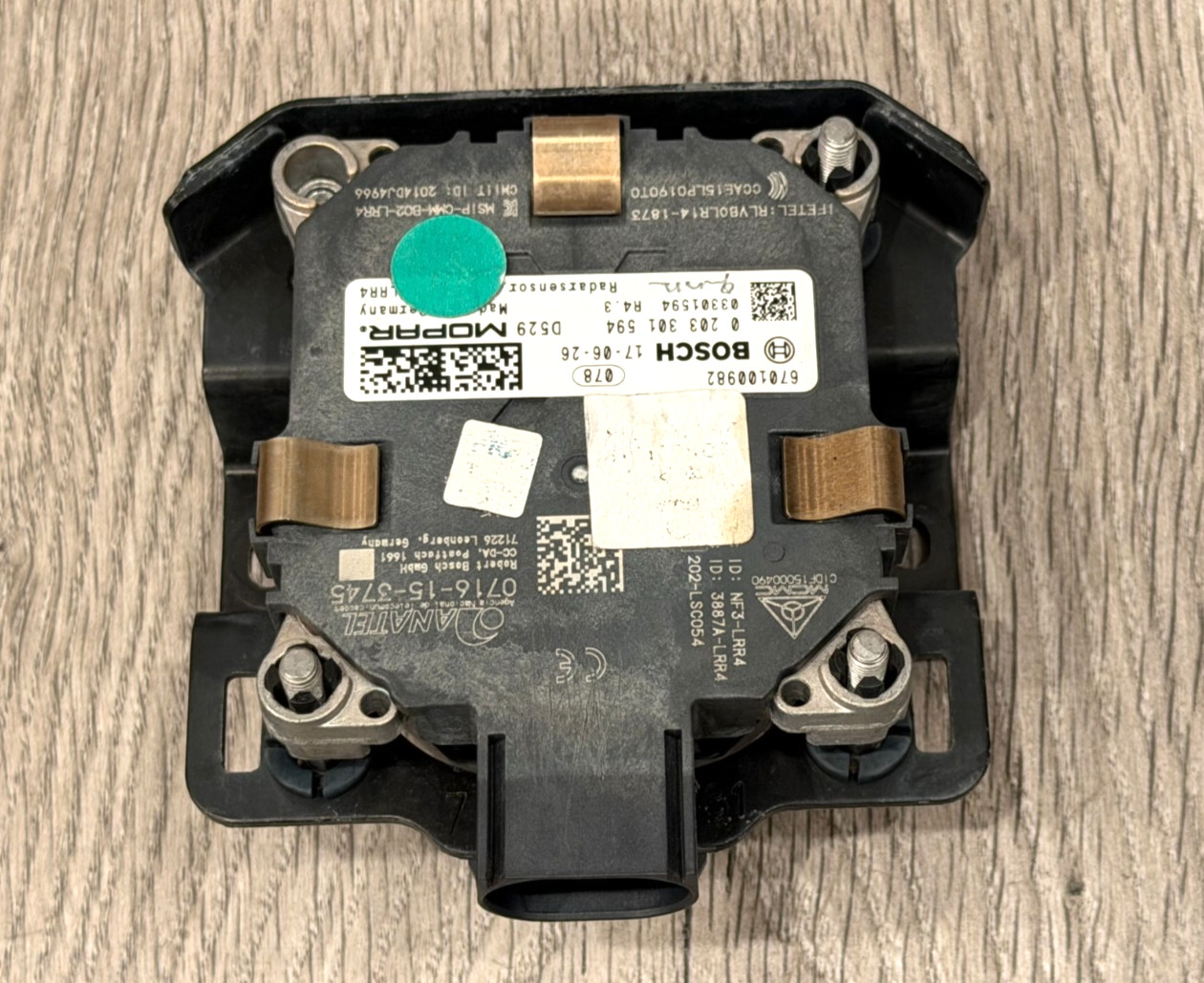 2017-20 Maserati Quattroporte Cruise Control Distance Radar Sensor 670100982 OEM
