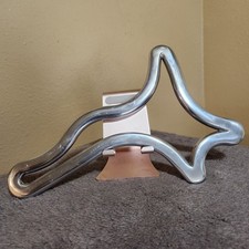 ALUMINUM SILHOUETTE MASSAGE TOOL / SILUETA EN ALUMINIO PARA METALOTERAPIA