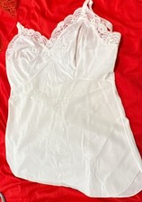 VTG SHADOWLINE Silky Nylon Venetian Floral Lace White CAMISOLE TOP sz 32