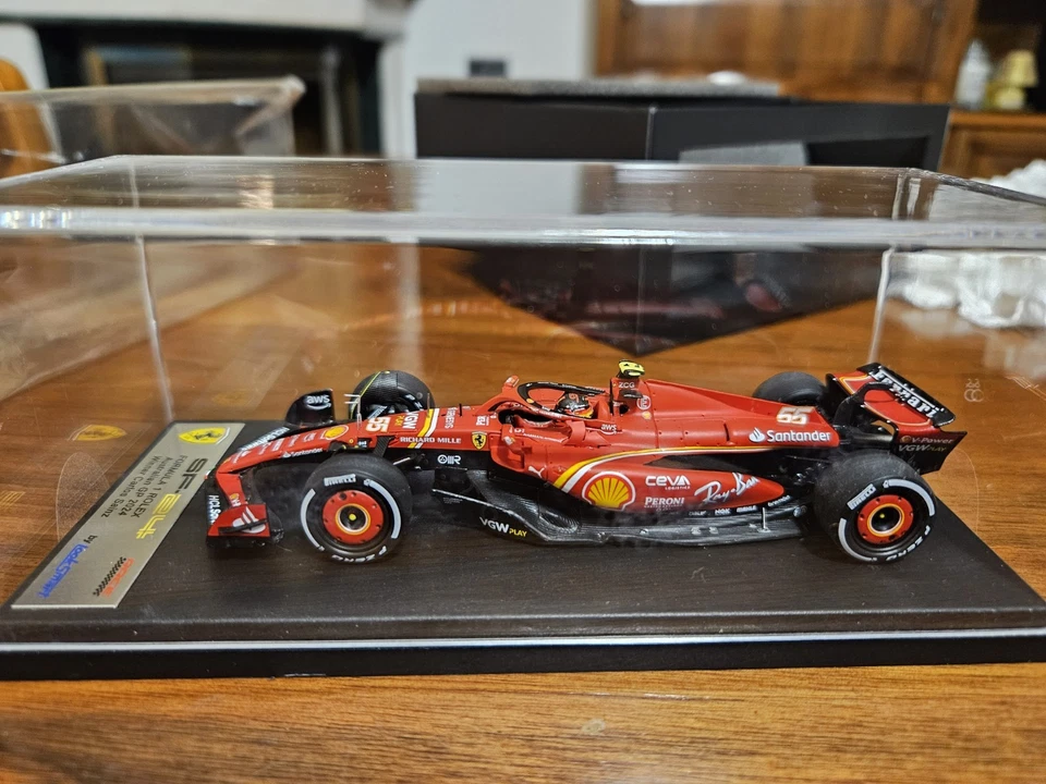 Ferrari SF24 Looksmart Carlos Sainz winner Australian GP 2024 Scala 1:43 LSF1059 - Immagine 3 di 4