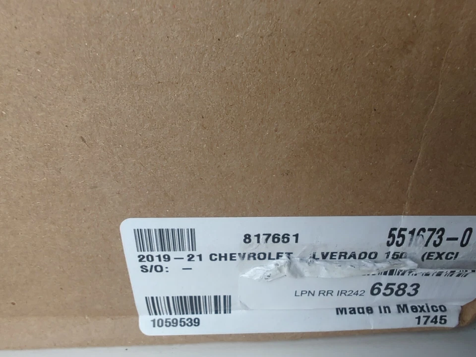 Cubierta frontal personalizada Covercraft LeBra para Chevrolet Silverado 1500/Silverado Foto 4 de 4