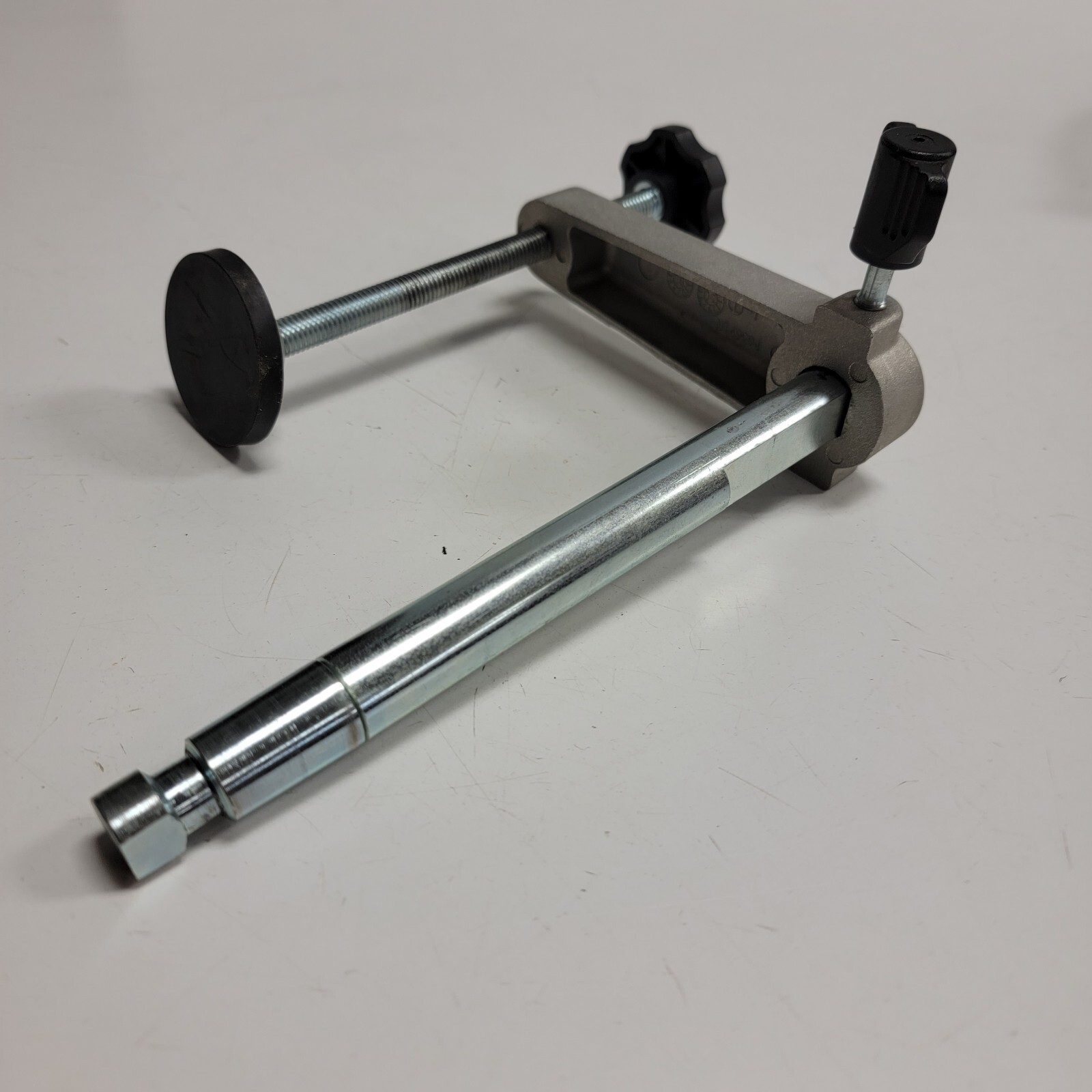 NICE ORIGINAL Dewalt DW718 12" Miter Saw Material Clamp Hold Down N149294 eBay