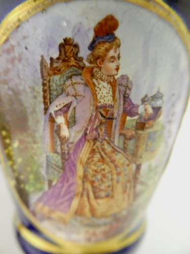 LIMOGES PORCELAIN POTTERY PAINTED CLASSICAL CAMEO SCENES DECORATIVE MANTLE URNS - Picture 6 of 17