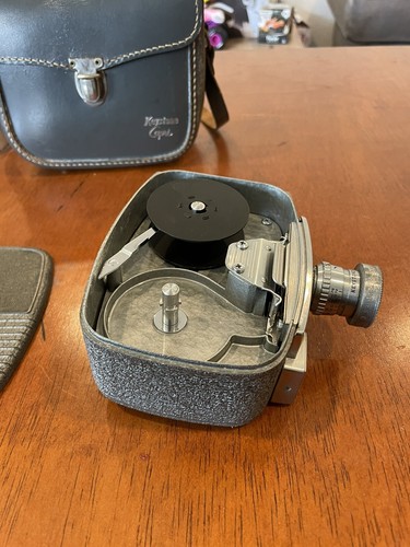 Vintage Keystone Capri K25-8mm Camera Video Camcorder 1950s Retro, With Case - Picture 8 of 8