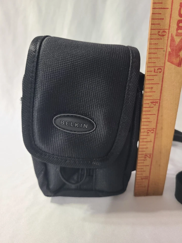 Bolsa de transporte para cámara digital Belkin negra compacta correa para el hombro cinturón lazo con cremallera Foto 3 de 4