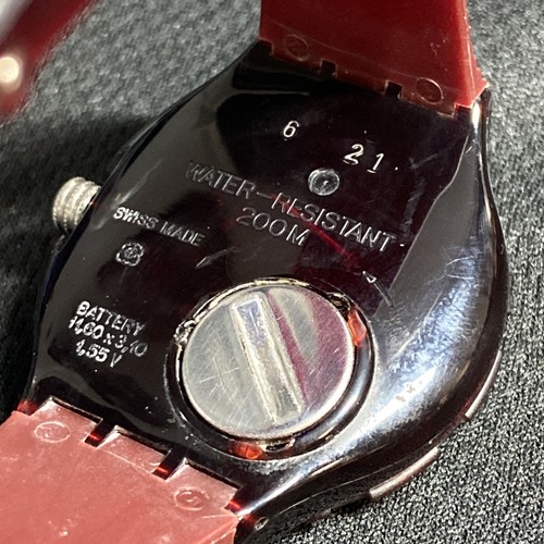 Swatch Swiss Maroon Original New Battery Works Analog VTG 38mm - Picture 11 of 23