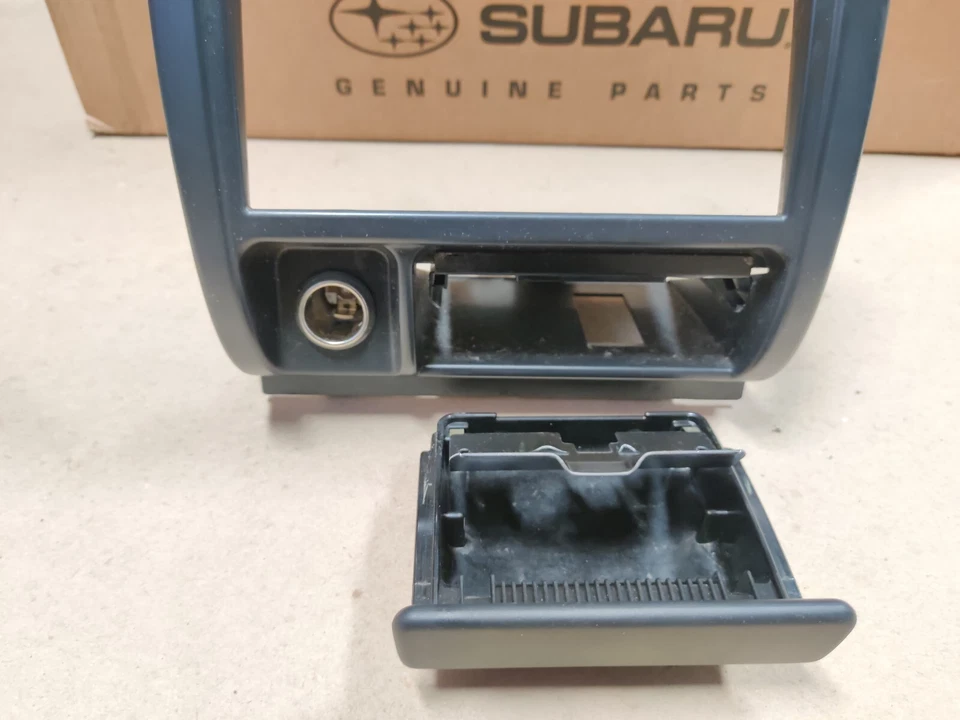 Subaru Impreza 1998-2001 HVAC Radio Trim Panel Estéreo Cenicero Tablero GC8 2.5RS Foto 4 de 4