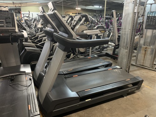 FreeMotion t10.7S Reflex Deck Treadmill Orangetheory Edition - Picture 4 of 11