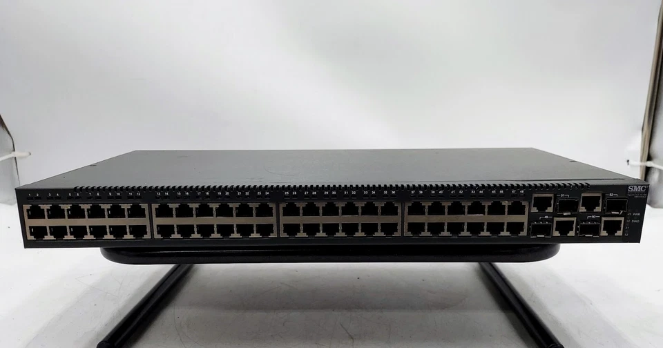SMC SMC6152L2 NETWORKS TIGERSWITCH 10/100 - 48 Ports - Image 2 of 4