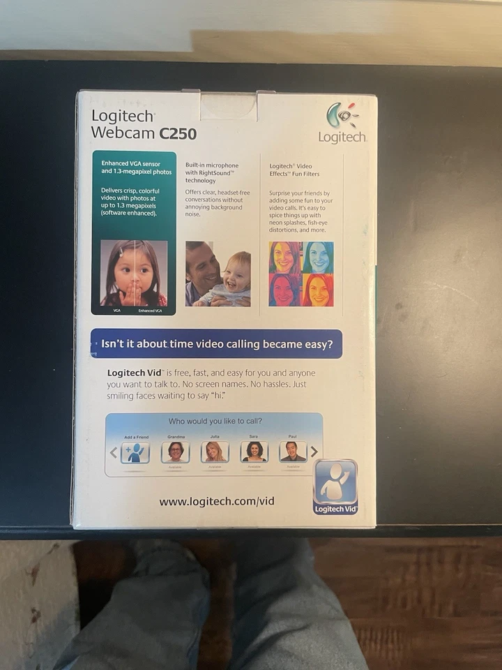 Logitech C250 Webcam USB 1.3MP photos Built-in Microphone Camera - Image 3 of 4