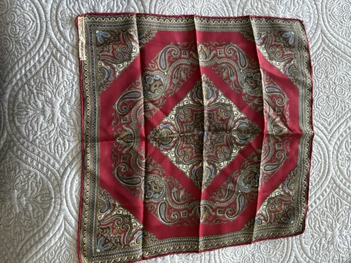 Foulard Christian Dior vintage 100% soie 18,5 x 18,5" Imprimé cachemire baroque Euc
