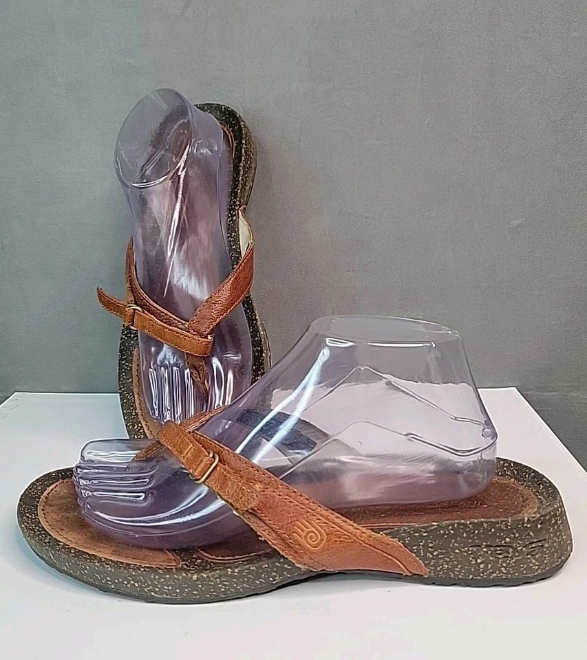 Teva Ventura Thong Sandals Cork Cognac  Brown Leather Women's Size 10 /41 - Image 2 of 4