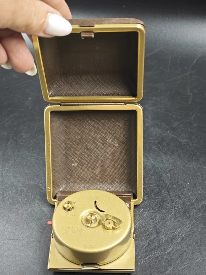 Винтажный Equity путешествий будильник - непроверенный, признаки износа - Изображение 3 из 4