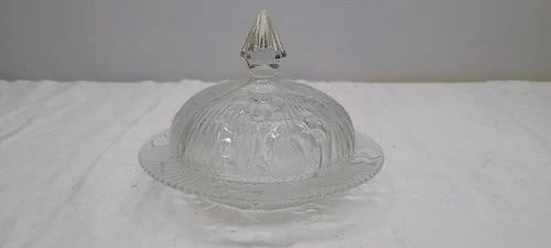 Vintage Jeanette Clear Glass Iris And Herringbone Covered Butter Dish