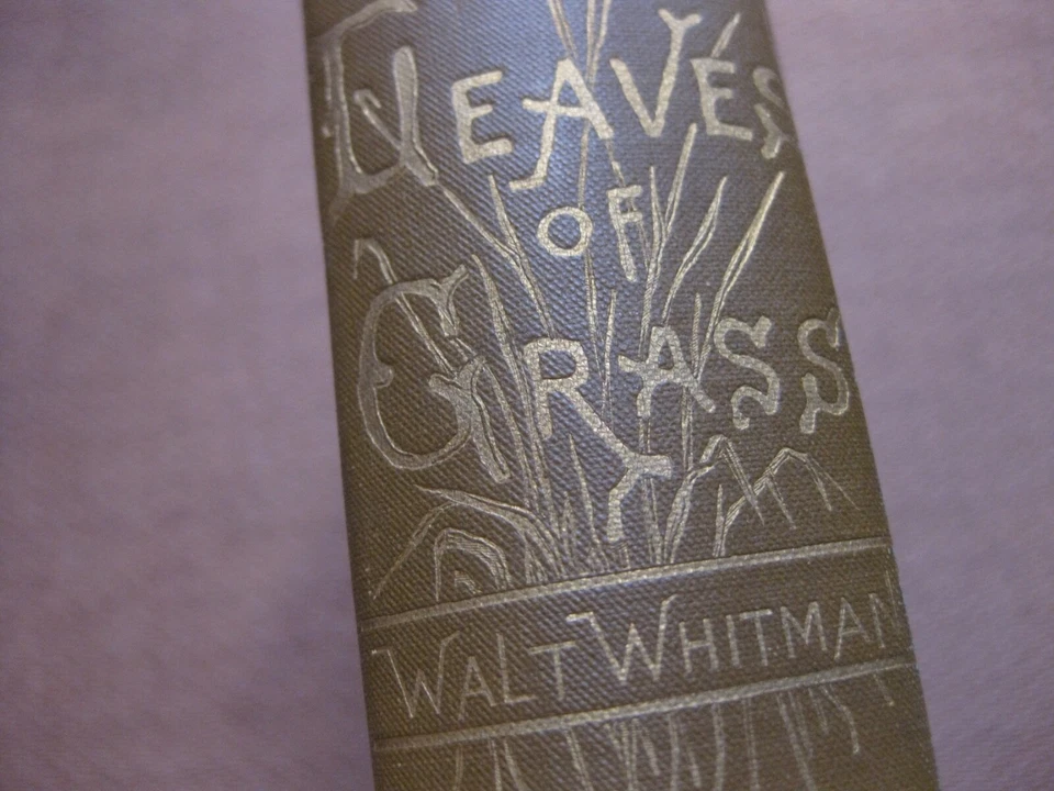 LEAVES OF GRASS by Walt Whitman - 1st  1882  HC - Rees Welsh - poetry poem -rare - Imagem 3 de 4