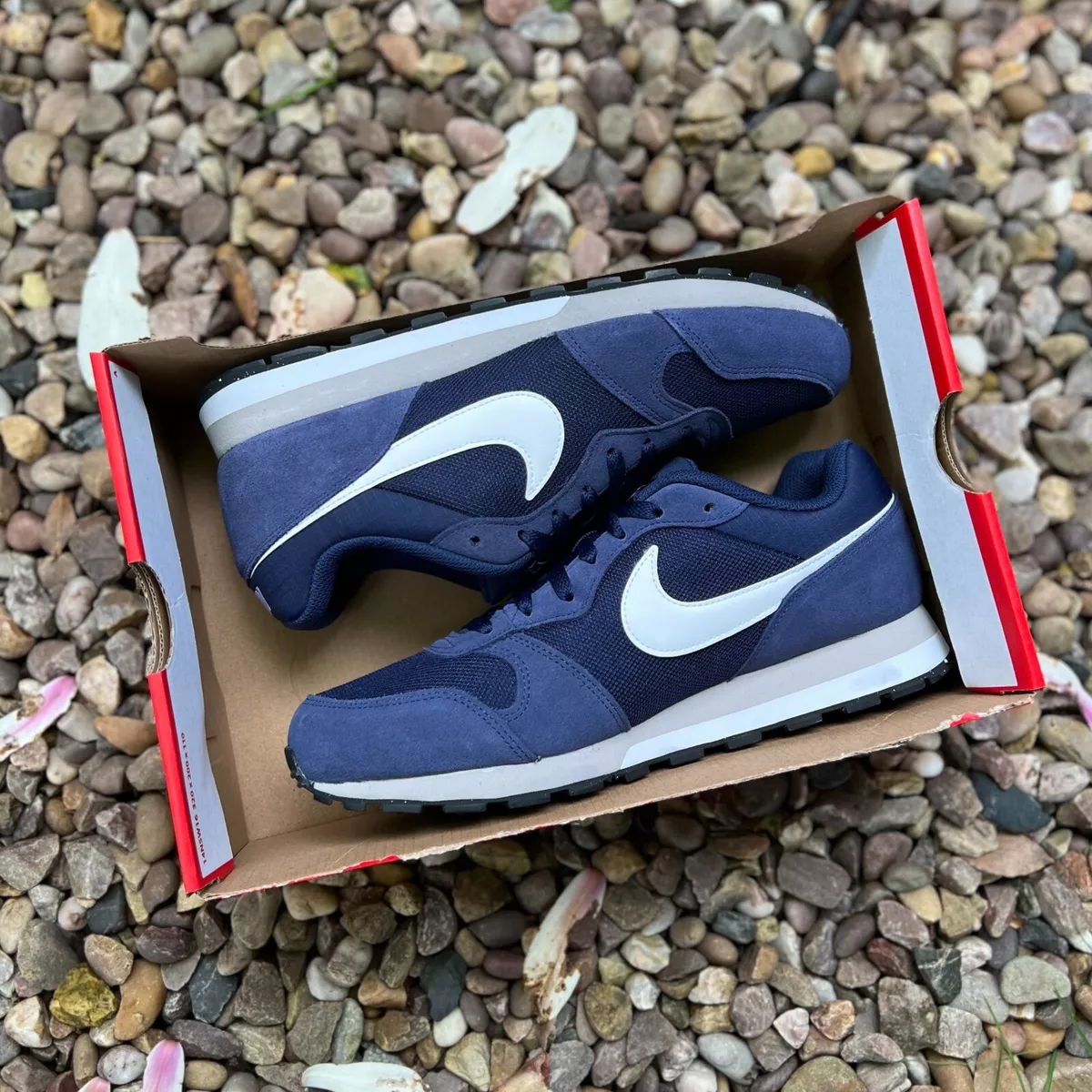 Nike md runner store 2 for running