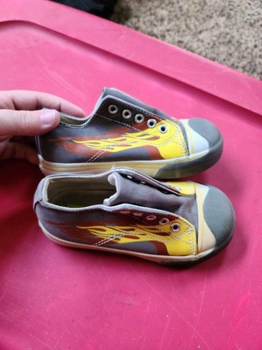 Toddler Boys Morgan & Milo Canvas Flames Board Shoe 9.5 - Picture 4 of 5