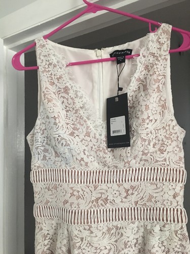 NWT STYLESTALKER Womens SZ S White Dixie Lace Embroidered Mini Body Con Dress - Picture 4 of 10
