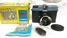 VINTAGE 1960s VALIANT CAMERA w/ CAP & MANUAL & BOX BY DIANA CAMERA MAKERS