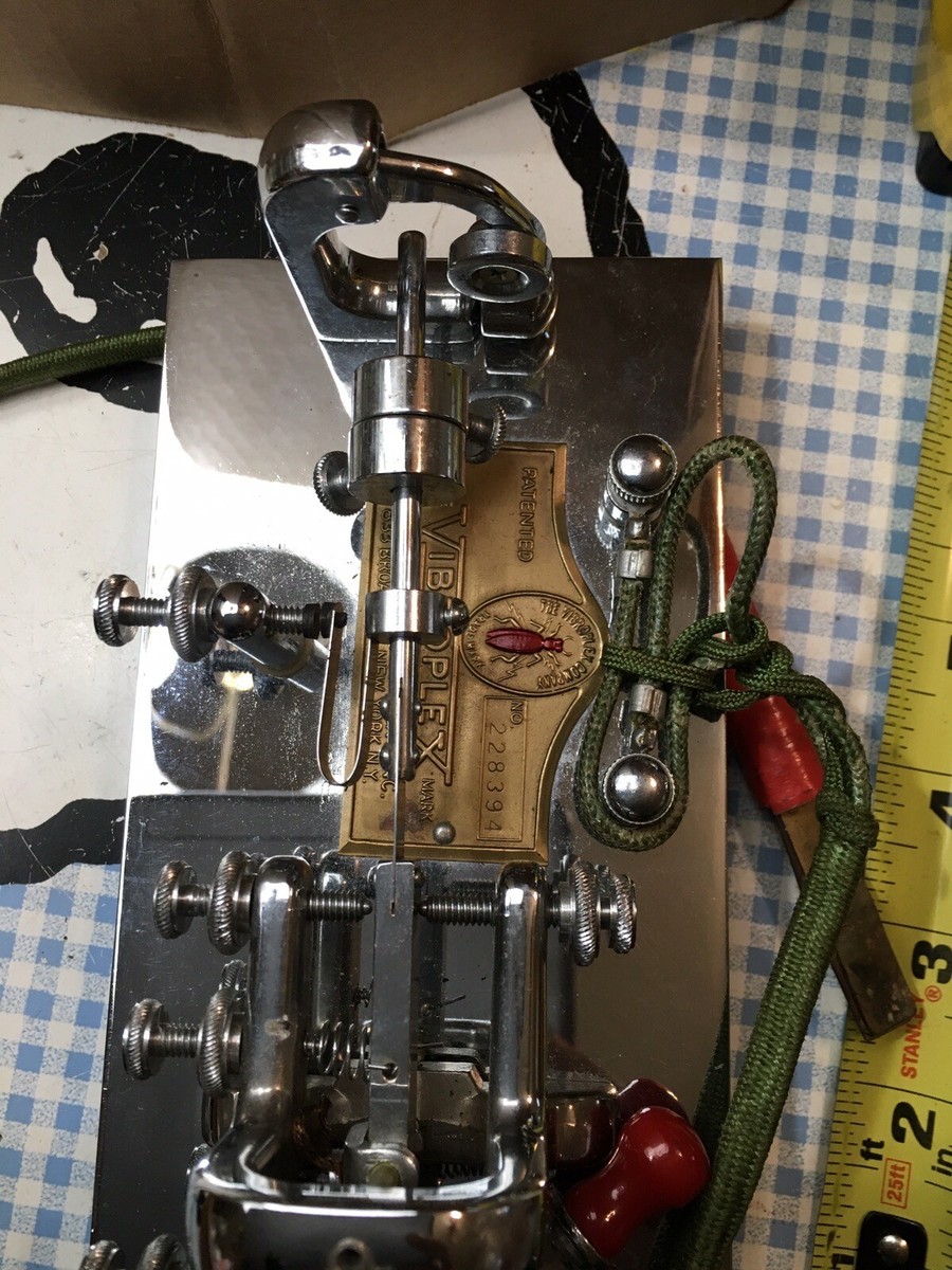 VINTAGE VIBROPLEX VIBRO-KEYER DELUXE~RED LIGHTNING BUG SN 228394