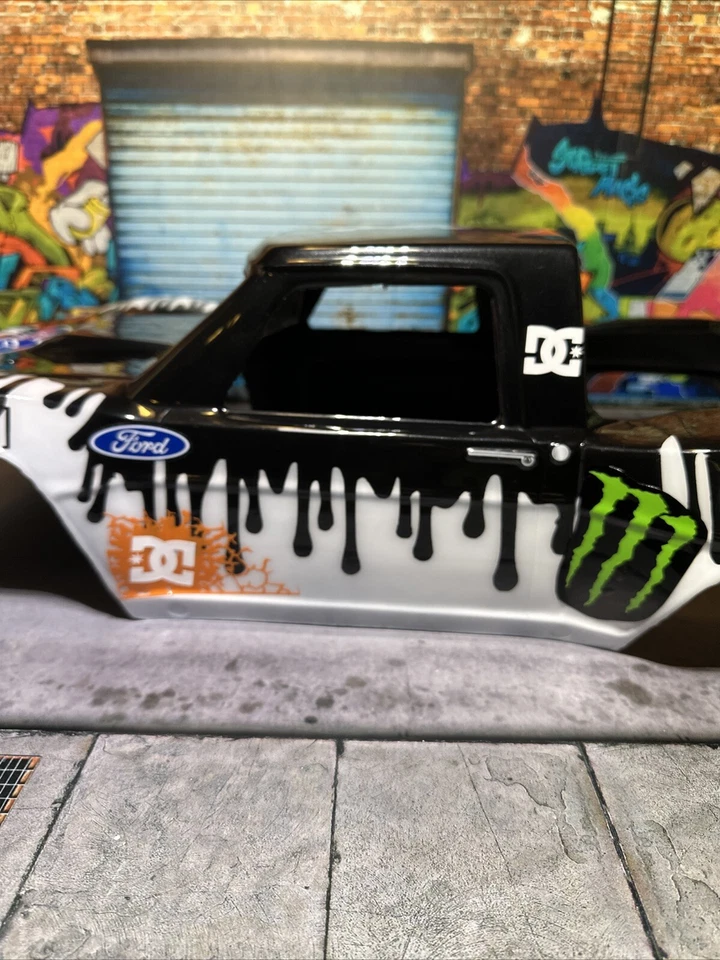 Hoonigan Unlimited desert racer (UDR) Custom Painted 1/7 Scale Body Only F-150 - Image 4 of 4