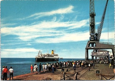 Vtg Unposted Postcard Ship Bremen Ocean Liner Columbuskaje Bremerhaven Germany