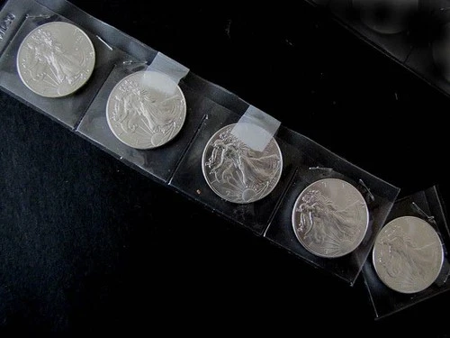 ALot of 5 American Silver Eagles  1 oz  .999 Fine Silver  2014 Uncirculated Mint