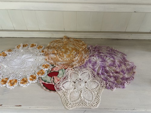 Vintage 5er Set Bettwäsche Handarbeit gehäkelt Deckchen