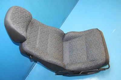 Lada Niva 2121 Bj.09 Beifahrersitz Sitz vorne rechts