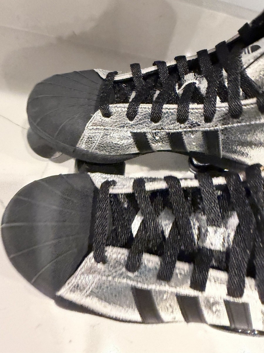 NWT Adidas Originals Superstar 82 Roller Skates in a metallic silver M-6.5 W-8 NWT Adidas Originals Superstar 82 Roller Skates in a  main image 3