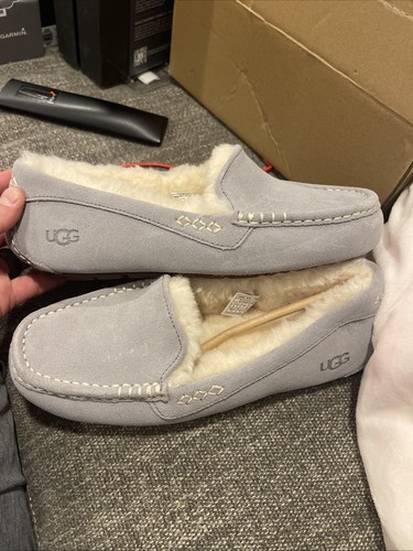 UGG Damen Ansley Wildleder bequeme Slipper Mokassin Slipper Loungewear grau Größe 8 (H