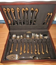 Oneida Community Golden Kenwood Stainless Silverware Flatware 67pc Service for 8