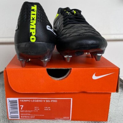 Nike Tiempo Legend V SG-Pro Soccer Cleats Men's Size 7 | eBay
