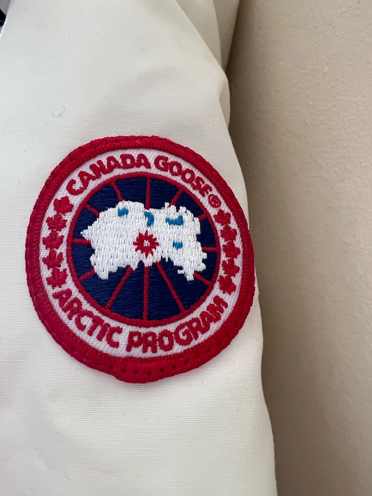 Cappuccio originale nuovo con etichette Canada Goose Rossclair Parka Heritage bianco XS