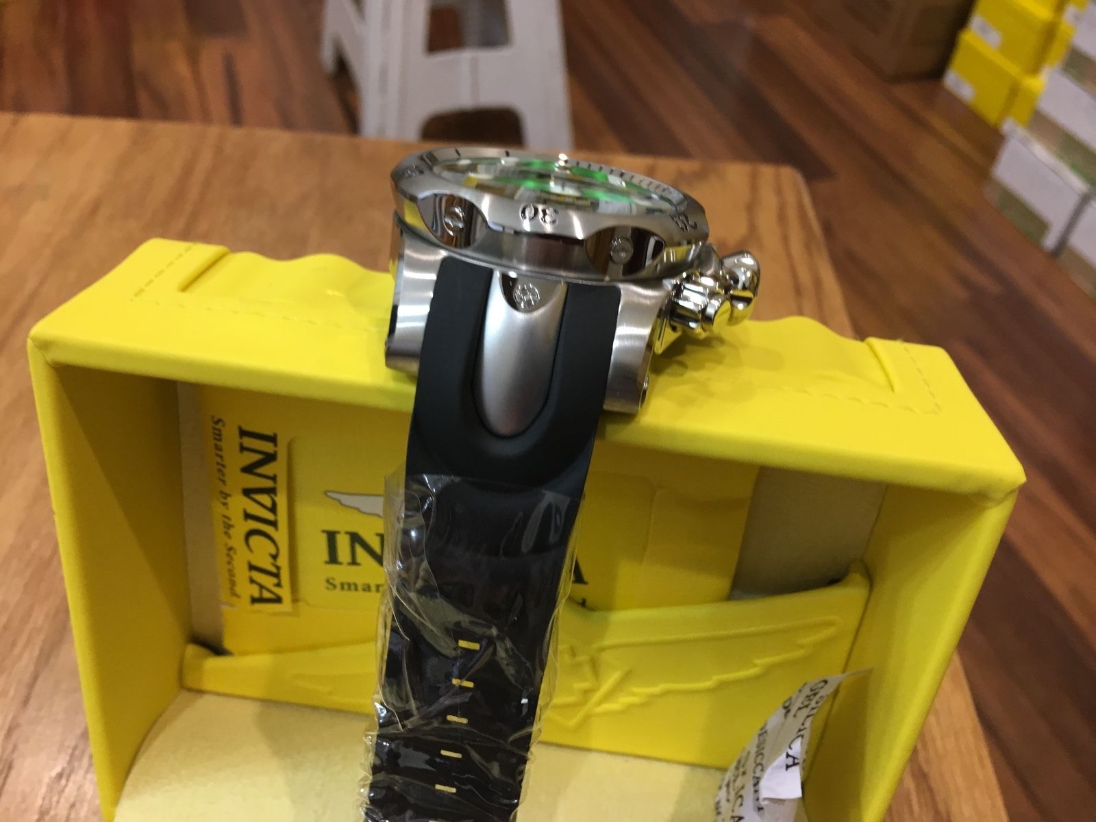 invicta 6105