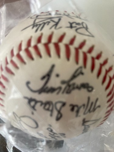 NY YANKEES TEAM BASEBBALL DARRYL STRAWBERRY JOE TORRE MARIANO RIVERA SIGNED 1996 - Picture 4 of 12