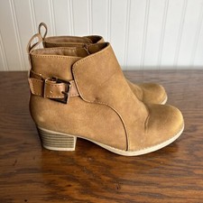 Place Girls Buckle Boot Size 1 Nice Shape