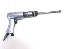 INGERSOLL RAND TOOLS HEAVY DUTY AIR CHISEL / HAMMER w/ BIT