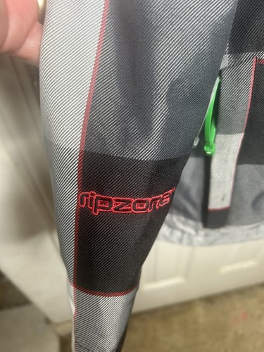 Ripzone Core 5000 mm Black/White Winter Snowboarding Snow Ski Jacket Side L - Picture 2 of 11
