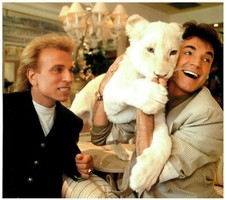SIEFRIED AND ROY WHITE TIGER 8