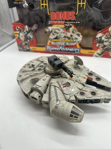 Transformers Star Wars Han Solo Chewbacca Millennium Falcon Near Complete - Picture 6 of 9