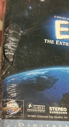 E.T. The Extra-Terrestrial VHS, Sealed, Digitally THX Remastered, 1982 Clamshell - Picture 9 of 9