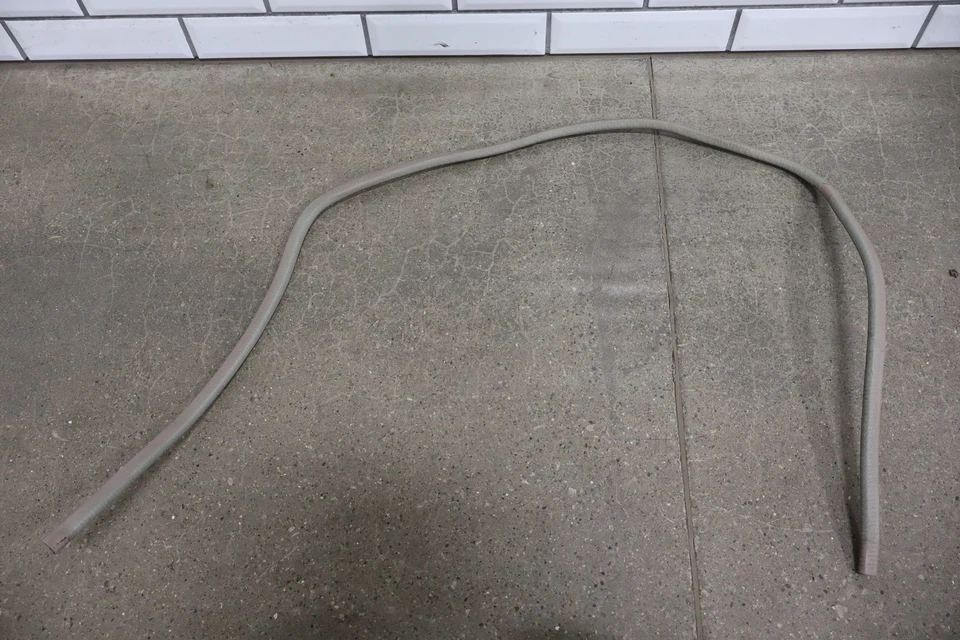 Комплект уплотнений для двери желтовато-коричневого цвета 1991-1997 Toyota Land Cruiser 6 штук - Изображение 4 из 4